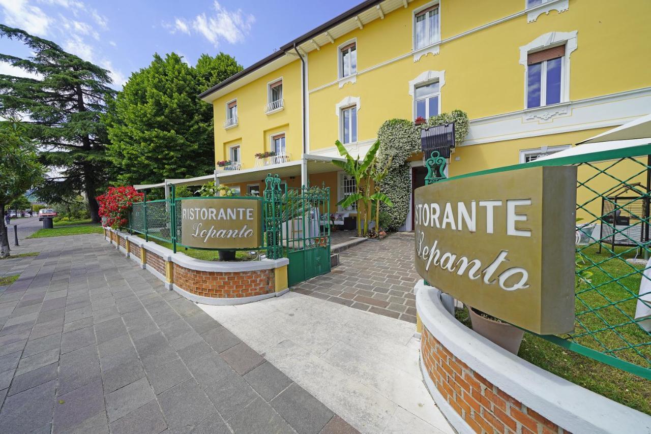 Hotel Ristorante Lepanto سالو المظهر الخارجي الصورة